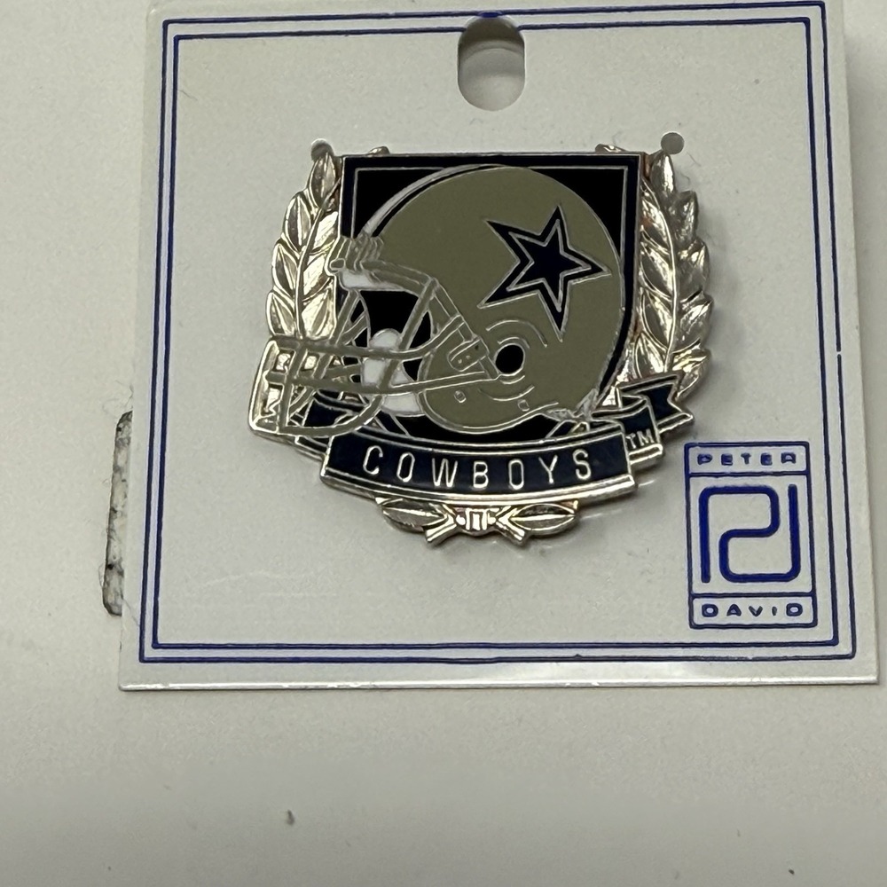 Dallas Cowboys NFL Wreath Crest PETER DAVID PIN New